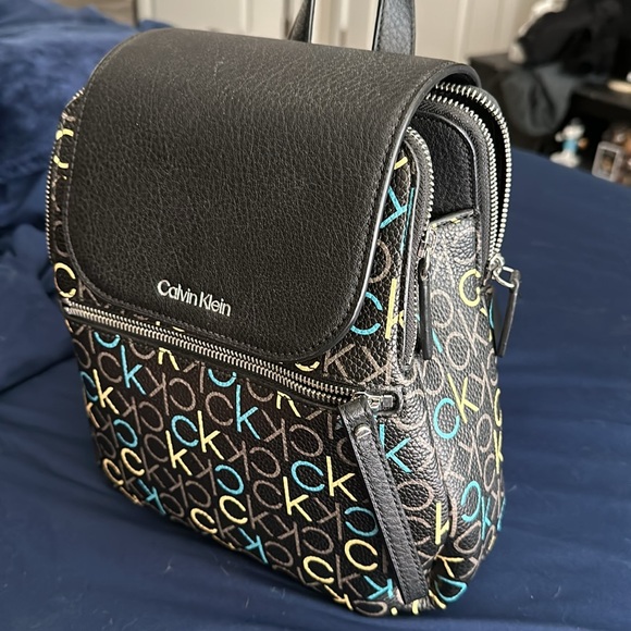 Calvin Klein Mini backpack - Picture 2 of 4